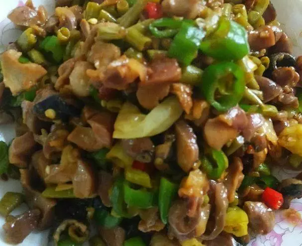 開胃又解膩的美食,我首推這道酸辣雞雜,夏日好胃口全靠~