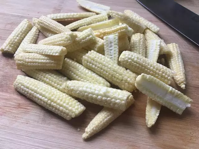 夏季最愛吃的就是這菜,補鈣又護眼,頓頓吃光,老人孩子要常吃