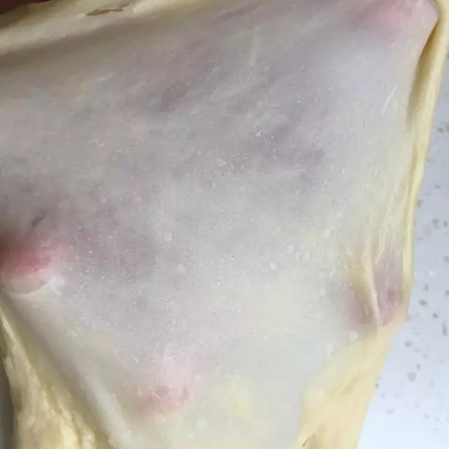 做麵食時加了點這個,做出來的麵食又軟又松,還可以手撕著吃