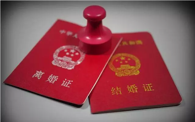 娘家給我陪嫁一輛車,老公把車給小姑子開,婆婆一句話,我想離婚