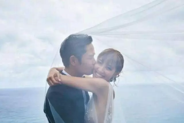 「八爺」鄭嘉穎今天完婚!27歲陳凱琳巧妙遮肚,未發現懷孕跡象!