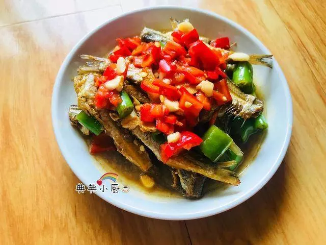 燒鹹魚我教你一招,特別入味,做法簡單,味道真不錯!