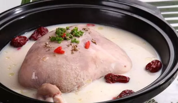 養胃補氣的肚包雞,肉質可口補心安神