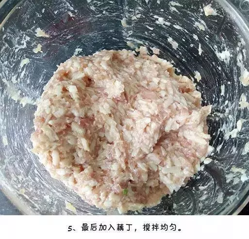 入秋吃這個丸子正好,拌一拌,蒸一蒸,軟糯滑嫩,保證一學就會!