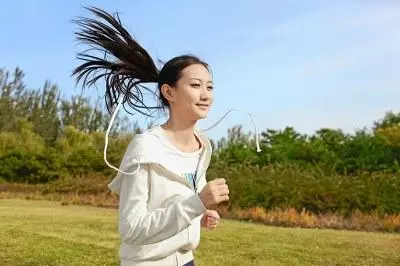 28歲女子嘔血 查出胃癌晚期 醫生提醒:胃癌最愛這三類人 - 讀讀