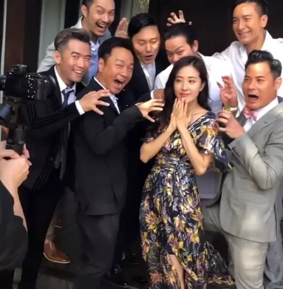 一對新人還未露樣~賓客七星伴月撩唐詩詠!