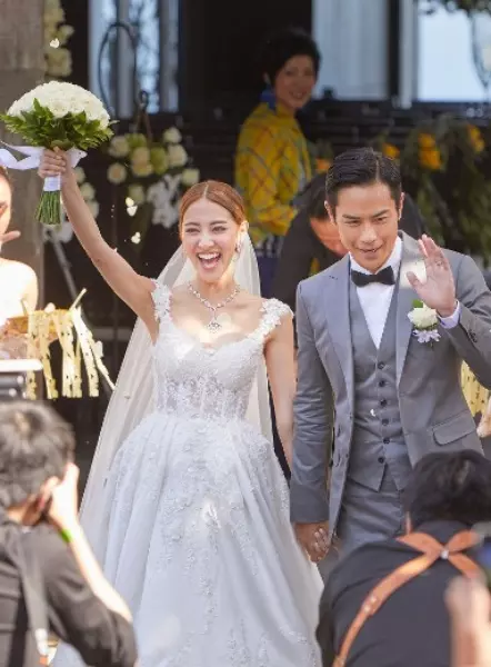 【多圖】鄭嘉穎娶得美人歸啦!開金口唱歌冧老婆~