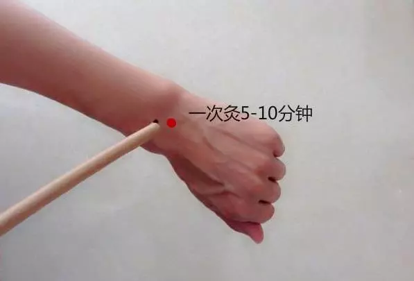 體內風寒濕氣如何驅除?每天拍打這3個部位,排出濕氣一身輕鬆!
