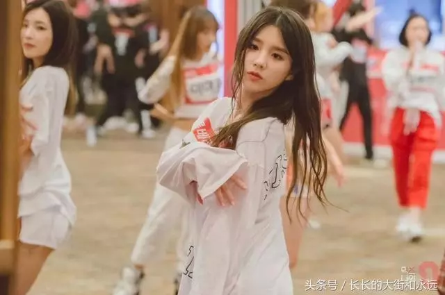 就是有錢!就是任性?這個新人女團所屬社的「壕」驚訝了韓流圈