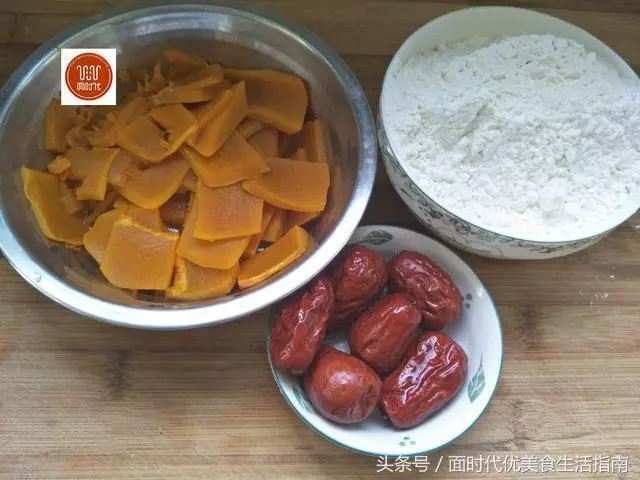 用這兩樣食材做發糕,不放水不放糖,自然香甜,孩子嚷著沒吃夠!