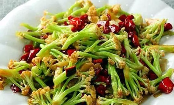 好吃過癮的干煸菜肴,干煸出細嫩、軟糯、爽脆、酥脆的美味