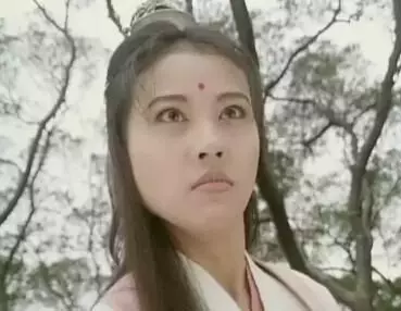 周海媚是一個被吹捧出來的女神!在劇中狂瞪眼的她真是太尷尬了