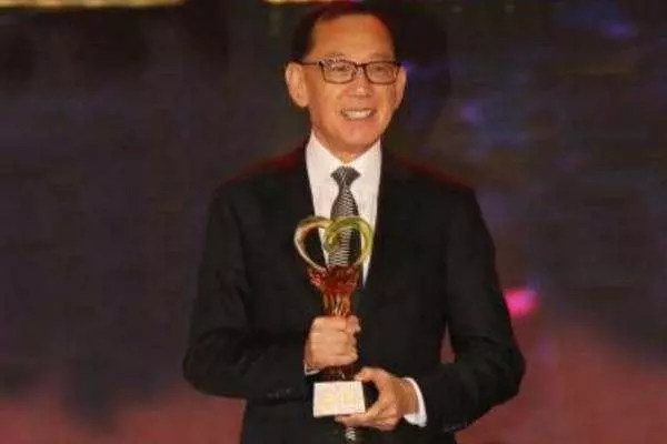 娛樂圈四大頂級大佬:洪金寶上榜,第一是這位深藏不露的女星!