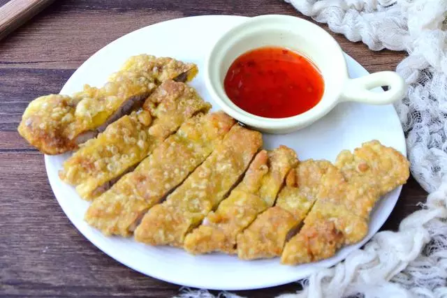 雞排豬排不用麵包糠,裹上這個炸出來又脆又香,脆皮和肉還不分離