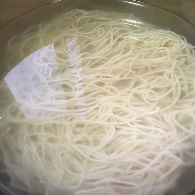 開學季,給孩子做碗快手蔥油拌面當早餐,您還能多睡十分鐘