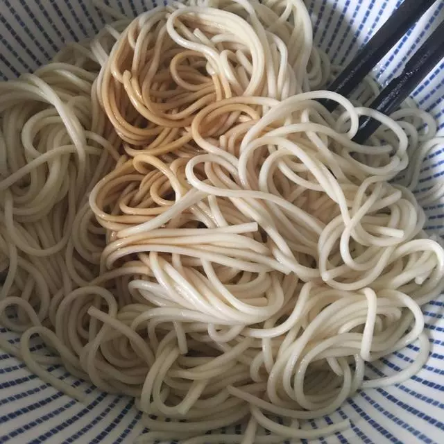 開學季,給孩子做碗快手蔥油拌面當早餐,您還能多睡十分鐘
