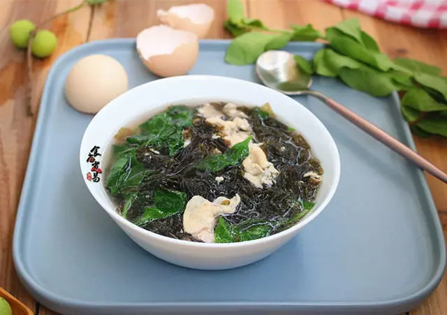 這種植物,既是藥材又是蔬菜,煮湯喝,鮮甜美味,清肝明目,連喝一周都不煩!