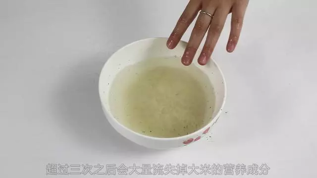 蒸米飯時一定要加這2樣東西,米飯芳香四溢,每頓可以多吃2碗