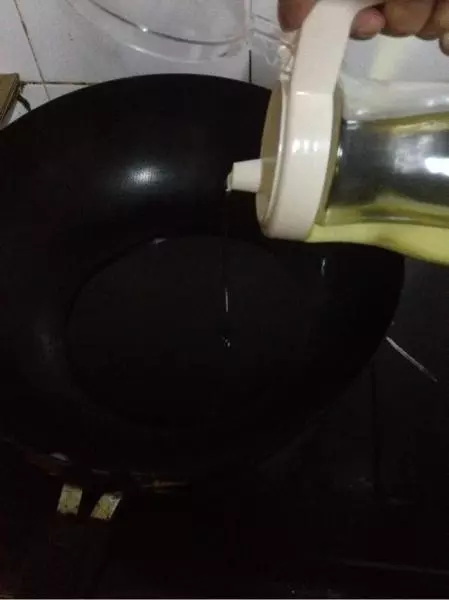 教你自製香菇醬配方,鮮香爽口,老公說比老乾媽好吃,做一回吃三天