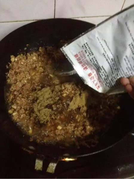 教你自製香菇醬配方,鮮香爽口,老公說比老乾媽好吃,做一回吃三天