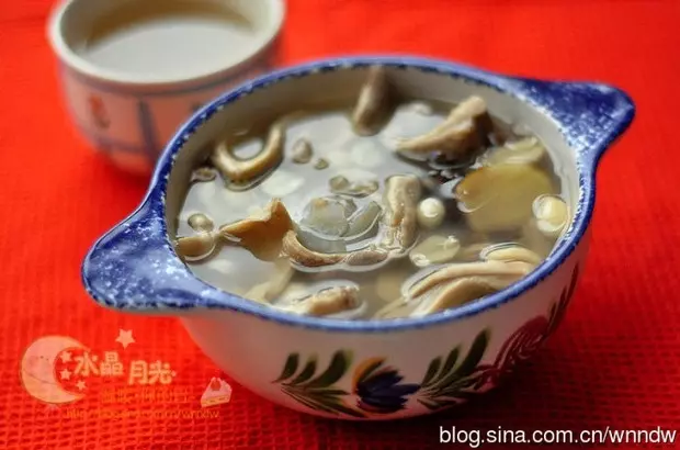 【花生大骨胡椒豬肚湯】的詳細做法~