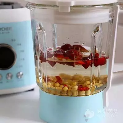 紅棗枸杞豆漿的做法!紅棗的功效對女人而言補氣養血真的離不開它