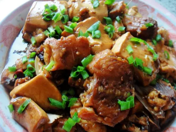【紅燒草魚豆腐】一道教我愛不釋手的美食