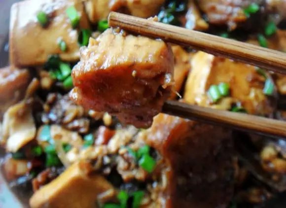 【紅燒草魚豆腐】一道教我愛不釋手的美食