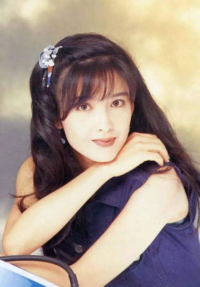 曾經第一代玉女掌門,遭遇婚姻不幸,網友直呼:美少女