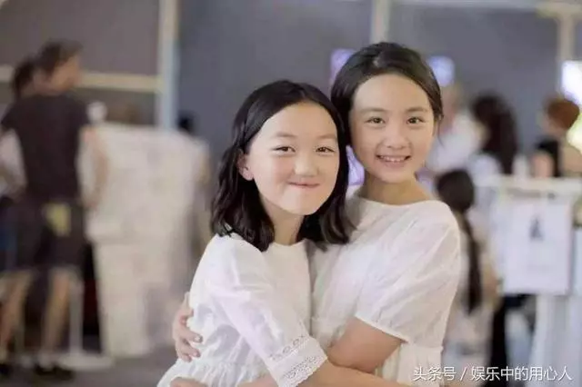 李嫣天生缺陷被放大,參加綜藝被嘲其像老太太,王菲回懟很直接