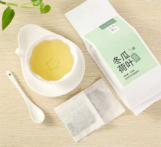 空腹喝下它,每天喝一杯,一個小時就能排出3公斤的黑臭陳年宿便,解決宿便,跟大腸癌說掰掰,不信試一試