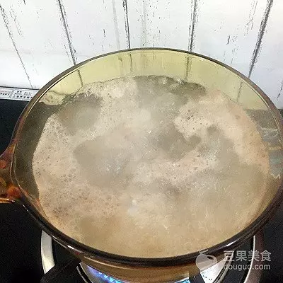 冬瓜玉米排骨湯的做法
