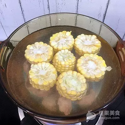 冬瓜玉米排骨湯的做法