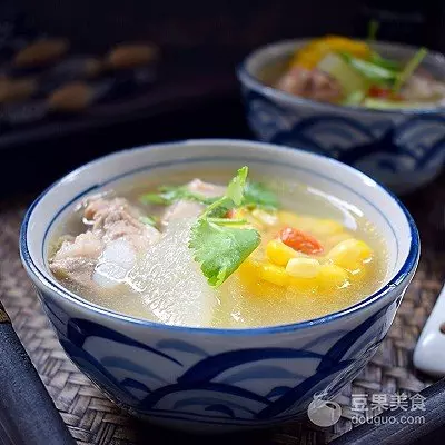 冬瓜玉米排骨湯的做法