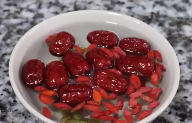 【一點資訊】南瓜最好吃又營養的做法!不用一滴水,鬆軟可口,比蛋糕還好吃!
