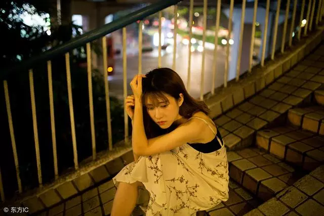 恭喜你犧牲了我們八年的愛情,做了老總的乘龍快婿