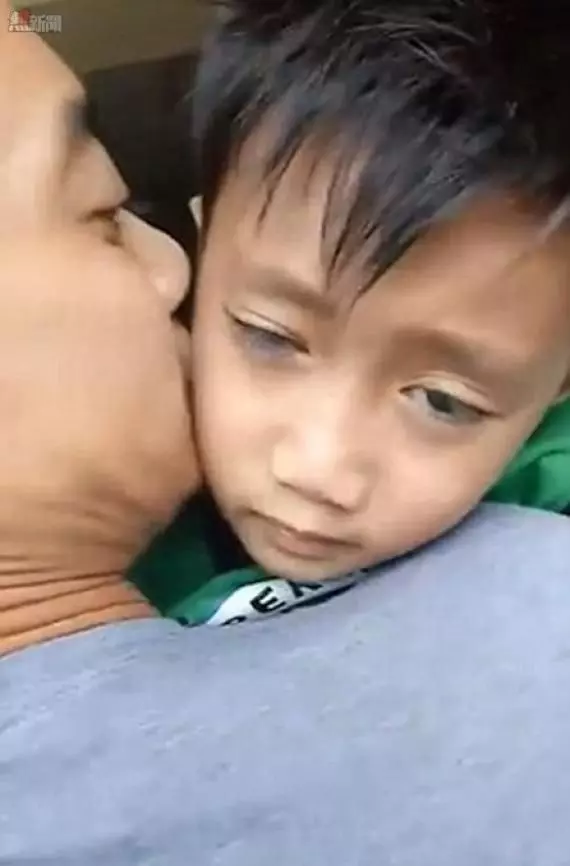 【內附視頻】6歲男童每日打機9小時,臉部永久痙攣狂眨眼!