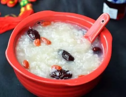生薑加它色斑不見,40歲大姐重返20歲好皮膚,方法很簡單,在家就能做