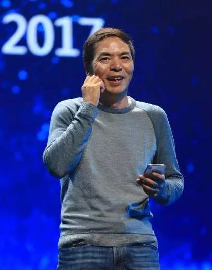 【他就是WeChat創辦人!】上班遲到、愛賴床、打遊戲』,年薪竟然過億!老闆還說:他高興就好!