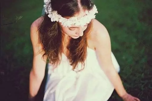 給老闆打工三年,他結婚我隨禮六百,月底收到工資時愣了