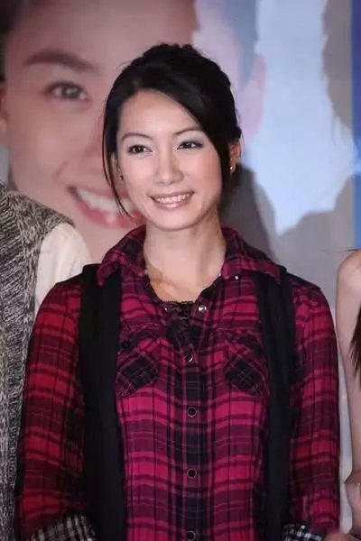 出道22年劈腿14個人,霍建華曾被迷的神魂顛倒,今被稱最美公交車!