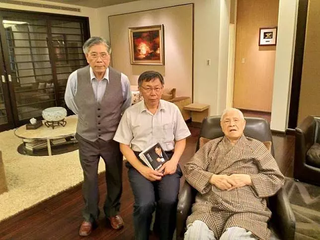 總統身邊不是沒人，是太多外行人？！？！