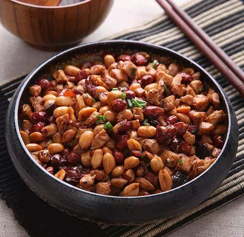 宮保雞丁太油膩怎麼辦,退休老廚師這樣做,比大酒店的都好吃