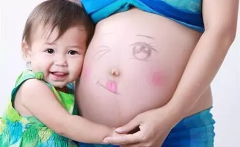 婚後婆家盼我生個女兒,可生兒子後才知原來他們早就別有用心