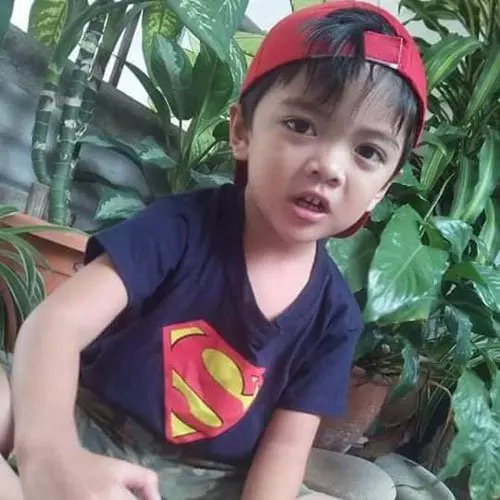 【馬來西亞】毒父狂砍5歲兒!3刀取命!棄屍屋外!