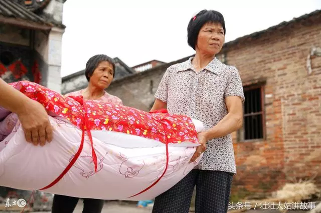 被我冷落兩年的農村老婆,遞給我一張紙,我腸子悔青了!