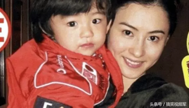 張柏芝含淚道出陳冠希事件,網友:怪不得他和你離婚!