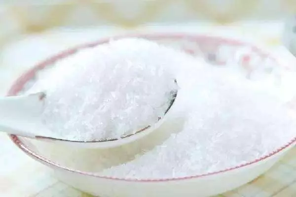 白髮越來越多?因為你經常吃這三種食物!最好少吃點…