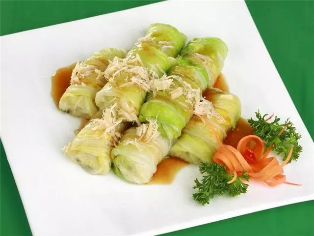 吃過糖醋白菜卷嗎?做法其實很簡單,清淡爽口,酸甜又開胃,在家可以嘗試一下!