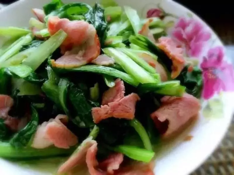 這個菜養腎護肺解毒消腫,可惜很多人不愛吃,但,經常抽筋的要多吃,睡眠不足的更要多吃。(附食譜)